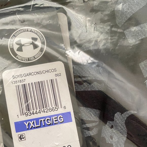 Under Armour Boy's Youth Project Rock Hoodie Black - Picture 3 of 3